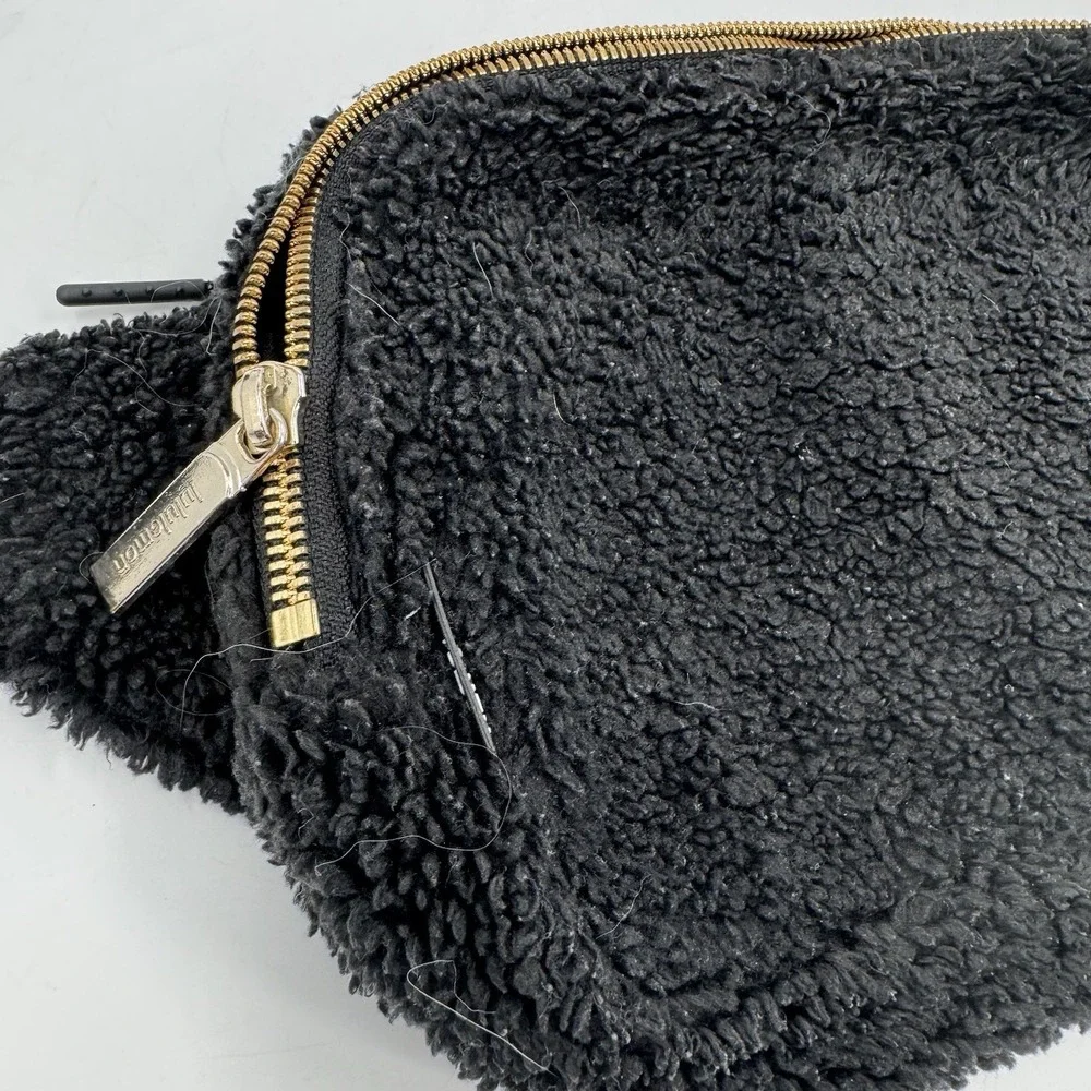 Lululemon Everywhere Fleece Belt Bag Black Sherpa Gold Hardware Adjustable Strap
